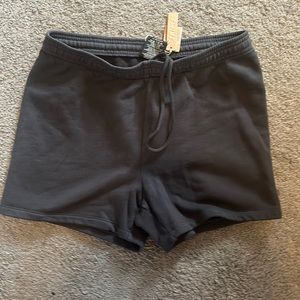 SKIMS Outdoor Fleece Shorts Size Large scoot